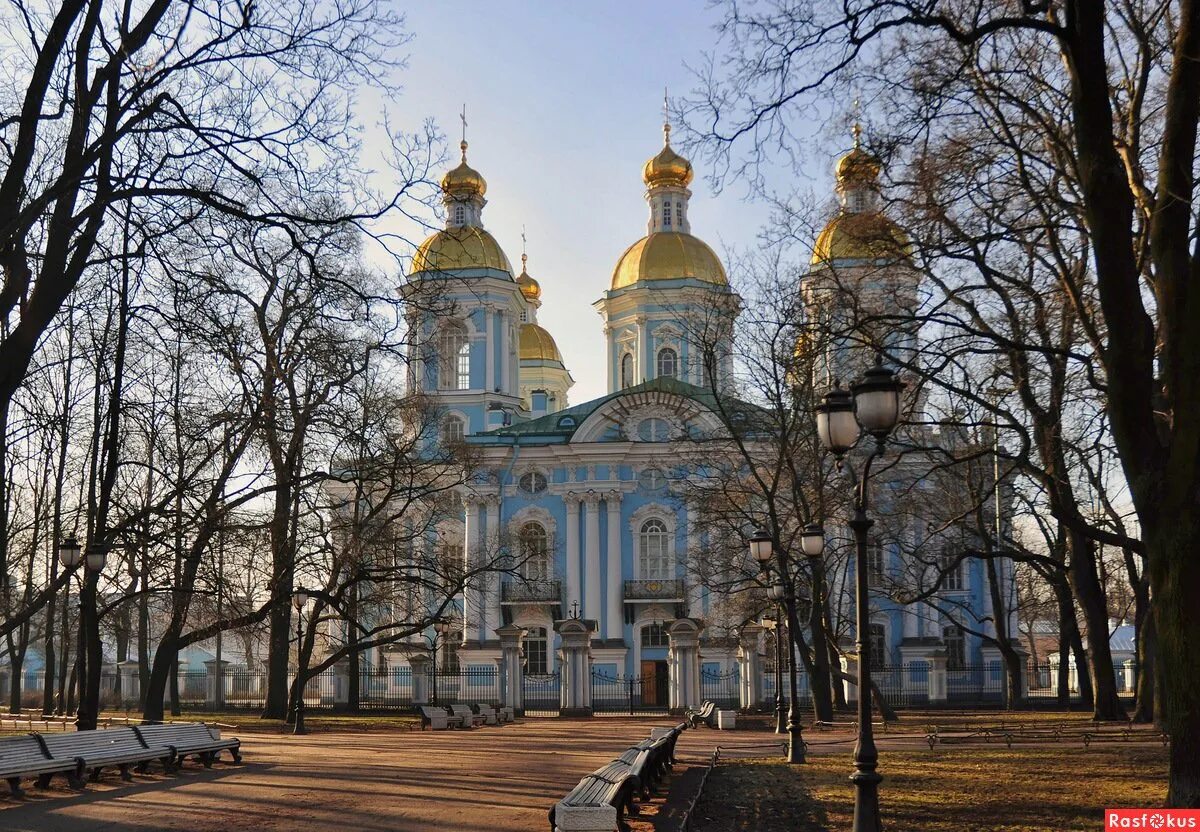 Храм находится в санкт петербурге. Николо богоявленский морской собор и исаакиевский собор. николо-богоявленский морской собор в санкт-петербурге вечером. николо-богоявленский морской собор в санкт-петербурге успение. самая старая церковь в петербурге.