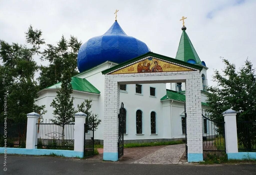 Больница г кола. Город кола благовещенская церковь. благовещенская церковь кола мурманская область. благовещенская церковь мурманск.