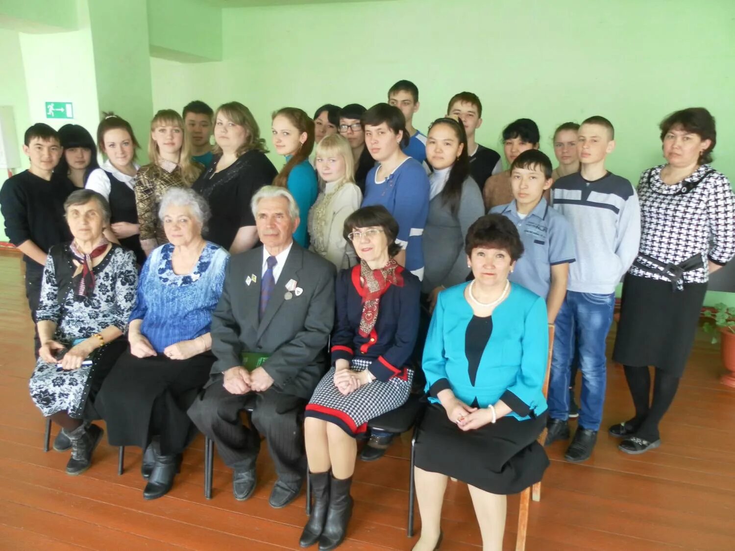 под небом комсомольского. под небом комсомольского. бассейн в комсомольском поселке в саратове. поселок теренсай оренбургская область. под небом комсомольского.