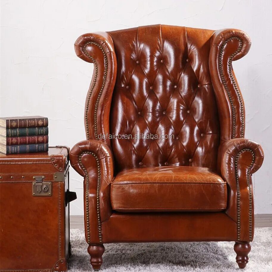 Высокое кожаное кресло. Кресло Savoy Leather Chair. Кресло Wingback Chair. Старинное кутаное кресло. Старое кожаное кресло.