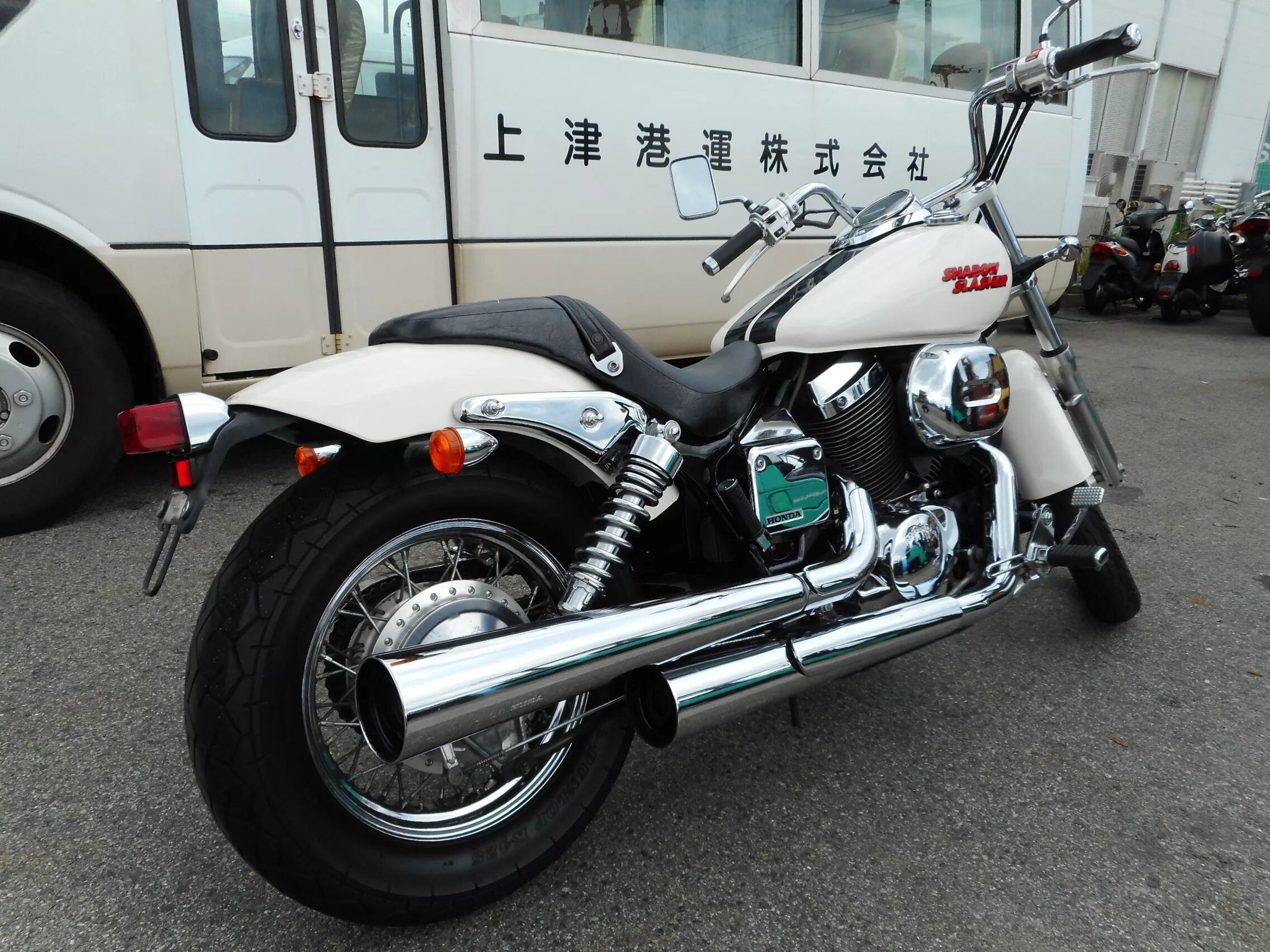 Honda shadow slasher. Honda Shadow 400. Honda Shadow 750 Slasher. Мотоцикл Honda Shadow 400. Honda Shadow 400-750.