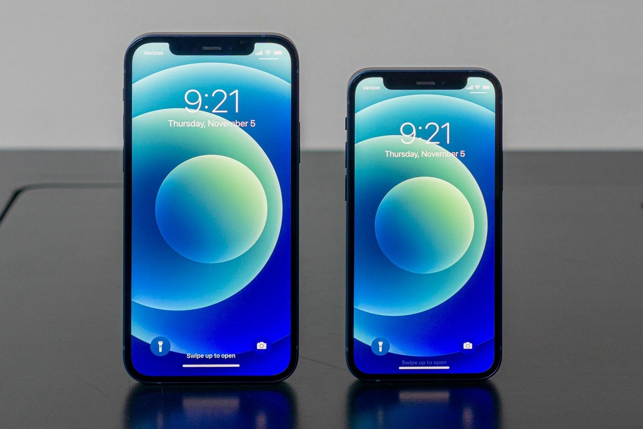 Iphone 12 vs 12 max. Iphone 12 pro max mini. iphone 12 mini pro pro max. iphone 12 и 12 mini. iphone 12 12 mini 12 pro и 12 pro max.