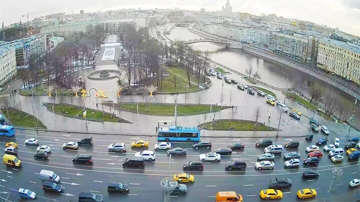 Веб камера улица Серафимовича. Веб камера Москва улица. Веб камера Москва Фрунзенская набережная. Камеры на улице Серафимовича.