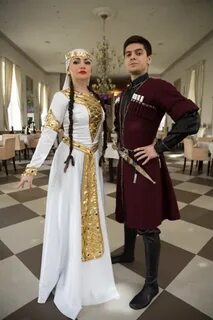 Грузинскую шли