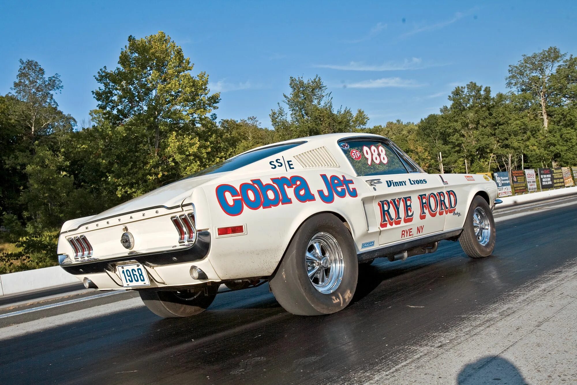 Cobra jet. Ford Honor.