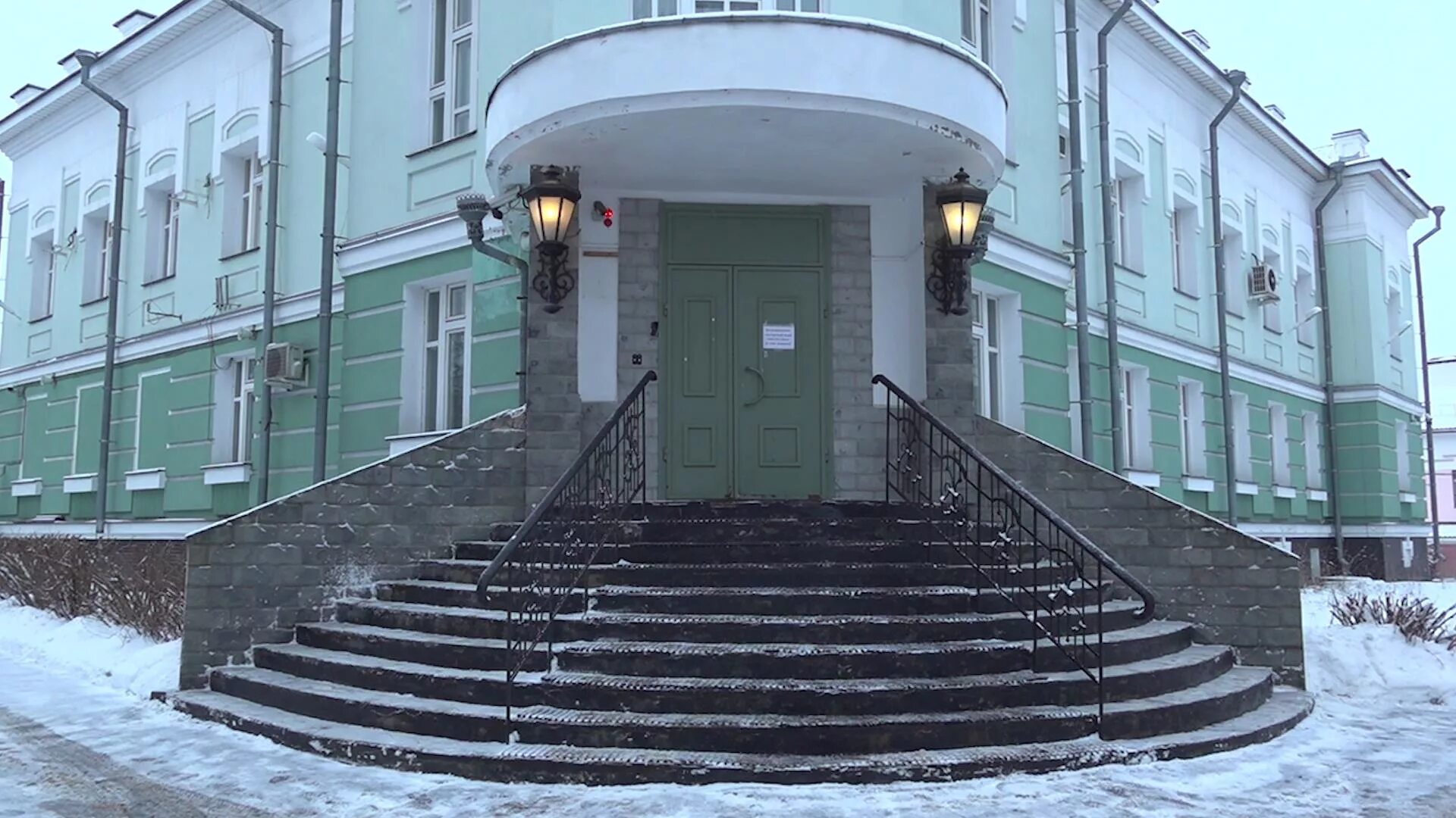 Загс шарья костромская область. Новый загс шарья. Загс шарья. Ленина 13 шарья. Загс кострома никитская 96.