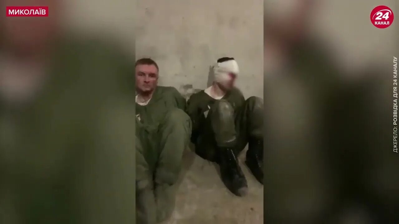 Забрал пленного. Забрал пленного. Украинские ваеные сдавших в рлен. Забрал пленного. Битва за мариуполь 2014.