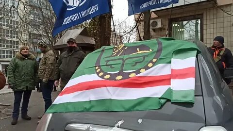 Против выдавать