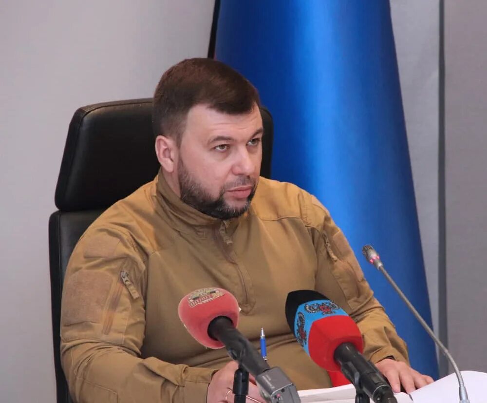 Руководитель донецкой республики. Глава донецкой народной республики денис пушилин. денис пушилин 2025. пушилин денис на донбассе. денис пушилин до 2014.