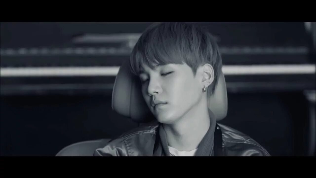 Юнги бтс. Yoongi by texts music the machine. Мин юнги эстетика. Юнги дэчита. Шуга дэчита.