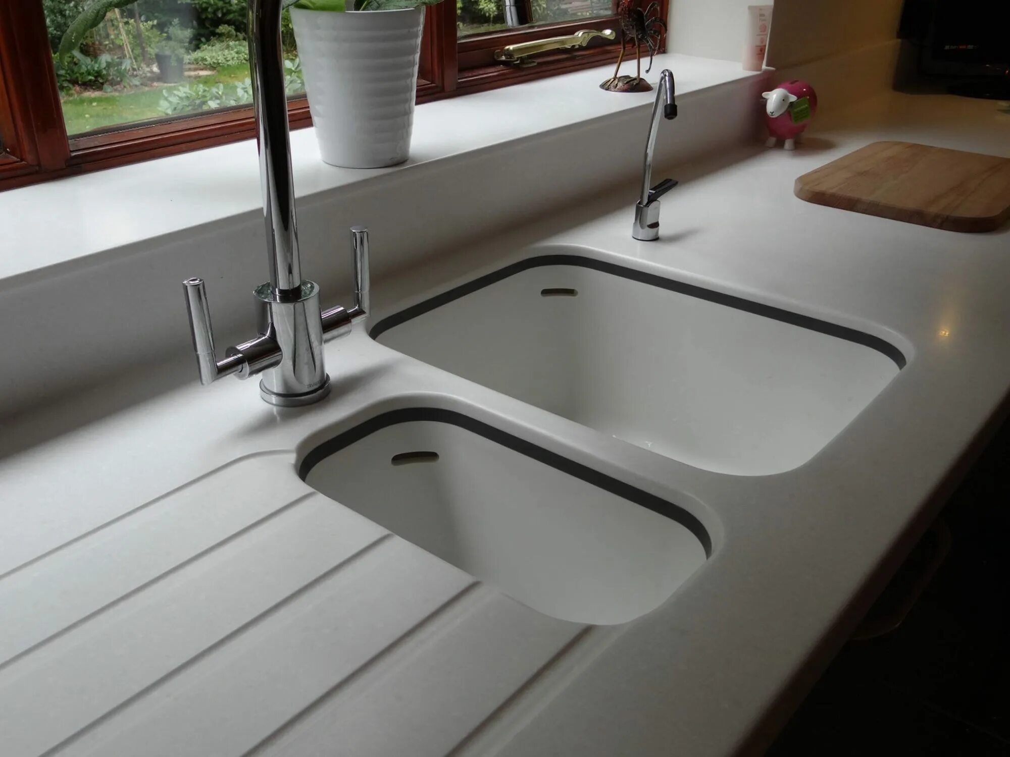 Мойка из камня со столешницей. Corian sink. столешница corian с мойкой. столешница из кориана. интегрированная мойка модель n500.