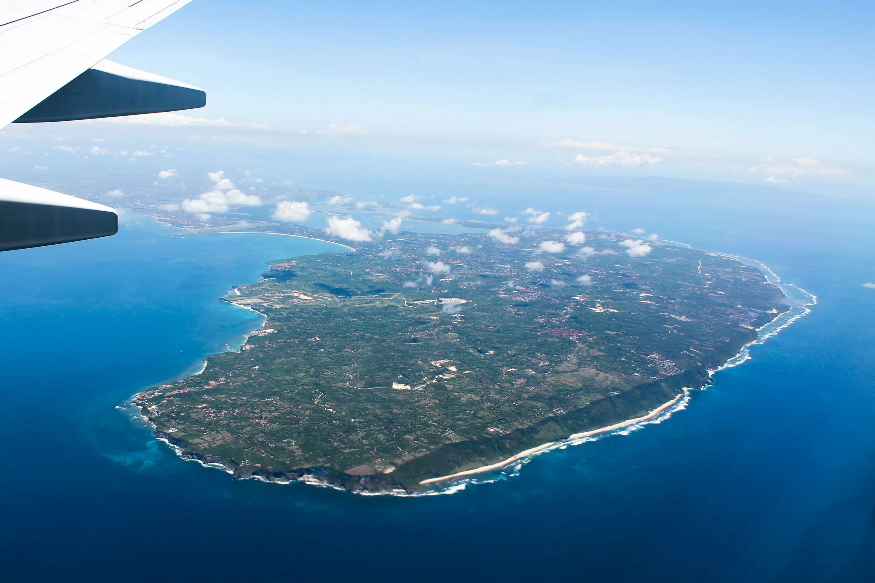 Бали прилет. Бали остров аэропорт. Клиф Бали. Бали Атлантический океан. Бали (остров в малайском архипелаге).