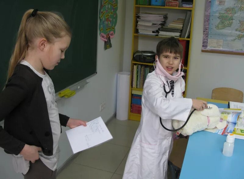 Презентация ролевой проект. Ролевая игра на уроке. Ролевой проект темы. Проект ролевая игра. Характеристика ролевой обучающей игры.