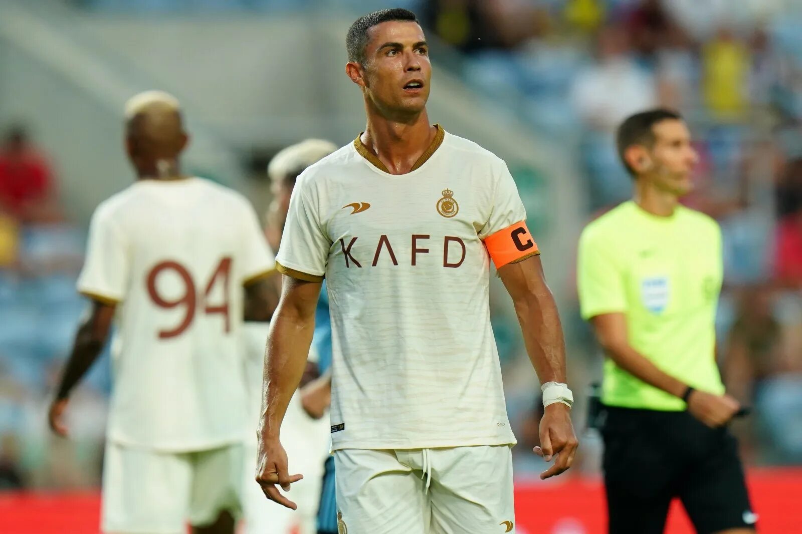 Криштиану какой клуб. Криштиану роналду ан наср. роналду 2025. cristiano ronaldo al nassr 2025. криштиану роналду в саудовской аравии.