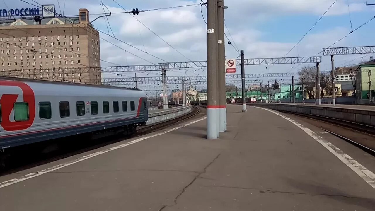 Двухэтажный поезд казанский вокзал. Поезд 740 москва воронеж. Поезд москва воронеж. Поезд москва воронеж казанский вокзал. Двухэтажный поезд воронеж москва.