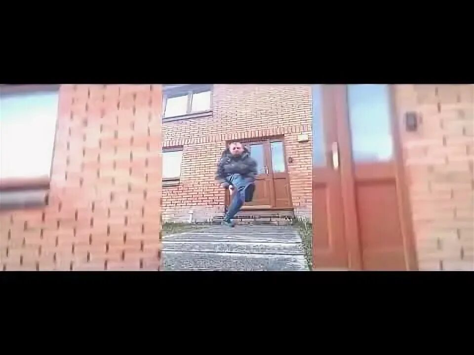 Hello мир manera крутит мир. Мужик танцует под манеру. Manera крутит мир. Hello мир манера крутит. Хеллоу мир манера крутит мир мужик танцует.