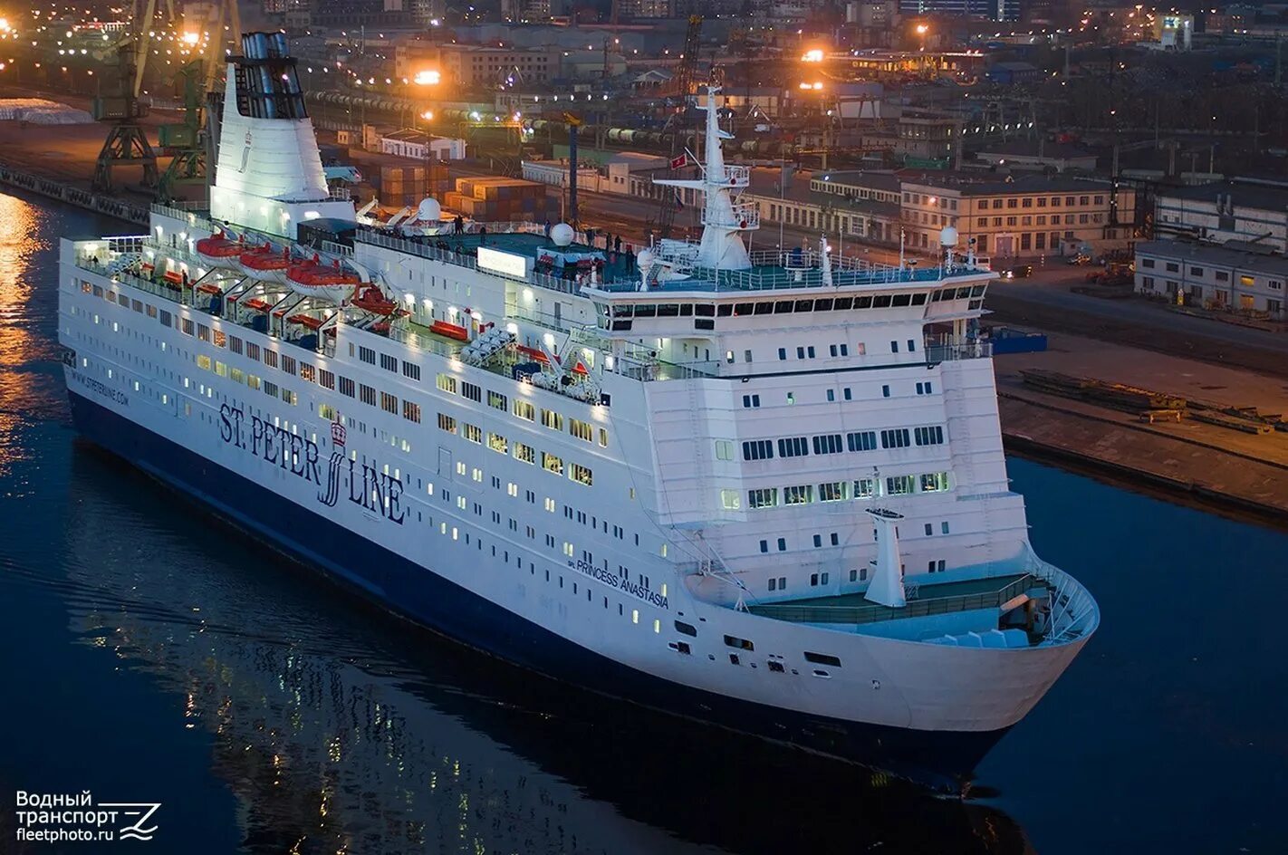 Паром silja line хельсинки. Паром silja line хельсинки стокгольм. Паром круиз. Паром сочи трабзон 2023. Паром круиз.