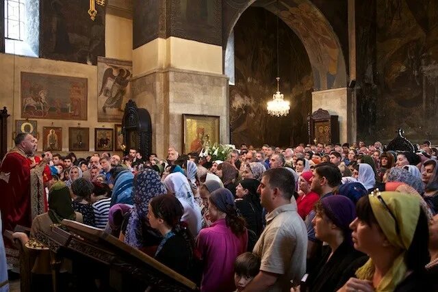Православная церковь в грузии. Алило грузия. Алило тбилиси. Христиане в грузии. Грузины православные.