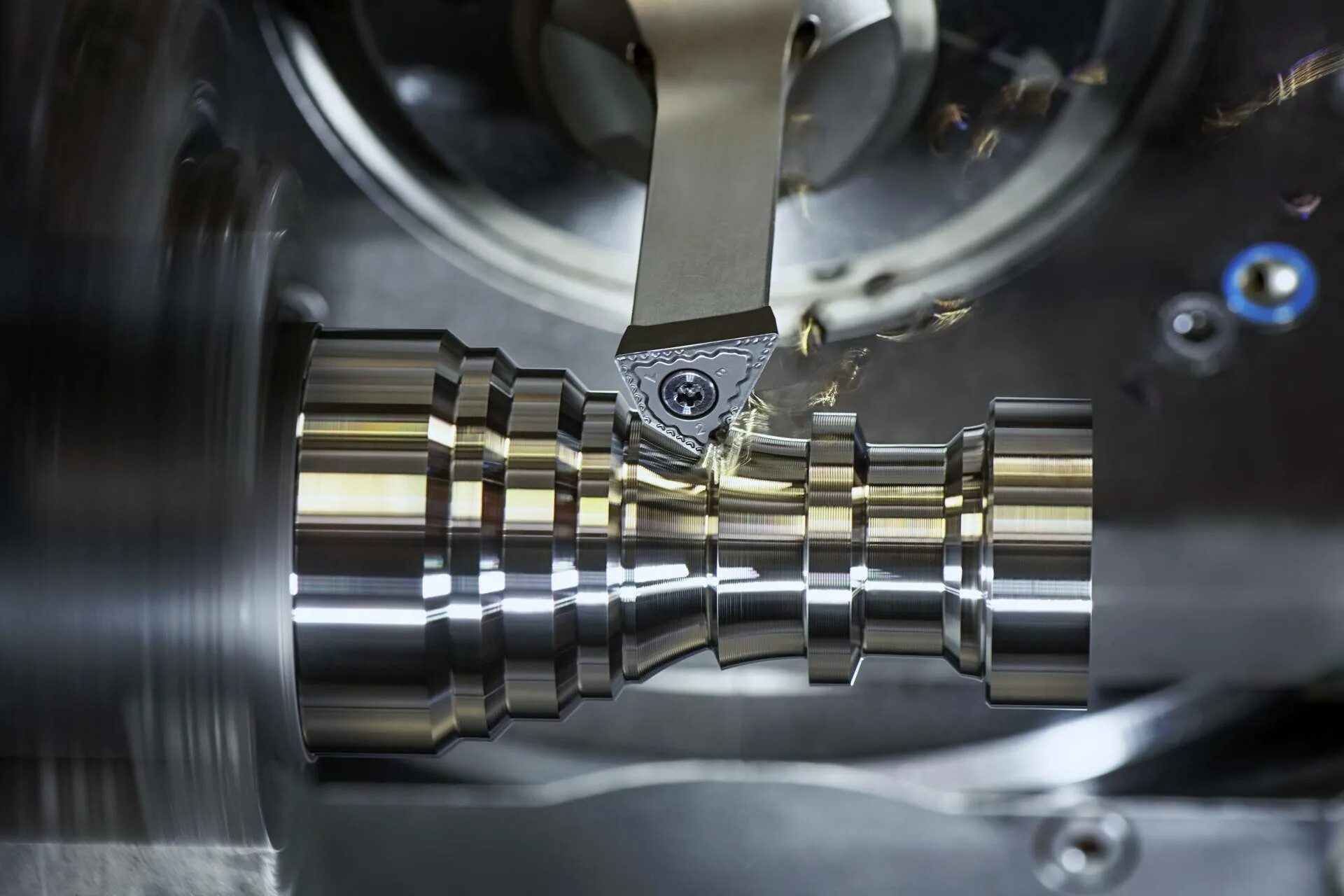 Изготовление деталей и узлов. Изготовление деталей и узлов. Механическая обработка деталей. Изделия машиностроения. Металлические детали.