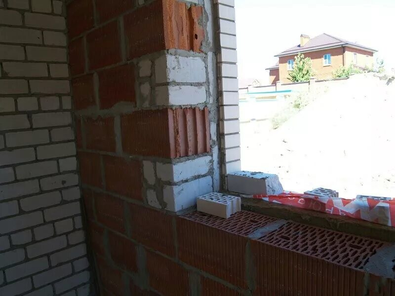 Установить окна в кирпичных домах