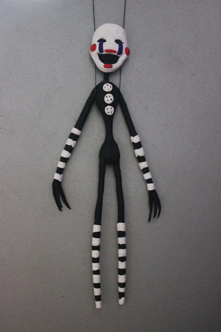 марионетка из пластилина. как слепить марионетку. фигурки из полимерной глины фредди. лепить марионетку. лепка марионетки.