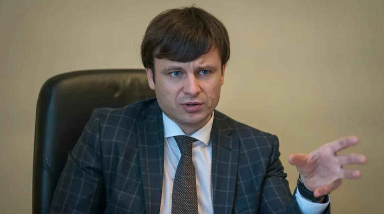 Министра финансов страны Сергея Марченко.