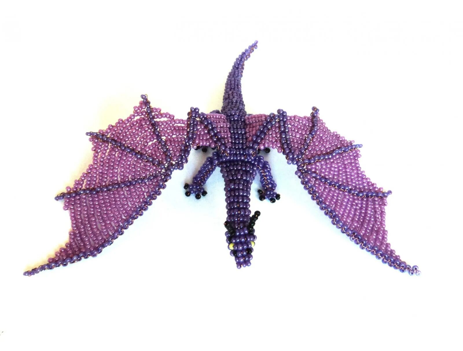 Схема дракона из бисера объемного. Как сплести дракона из бисера для начинающих. Схема плетения дракона из бисера для начинающих. Схема плетения дракончика из бисера. Как сплести дракона из бисера для начинающих.