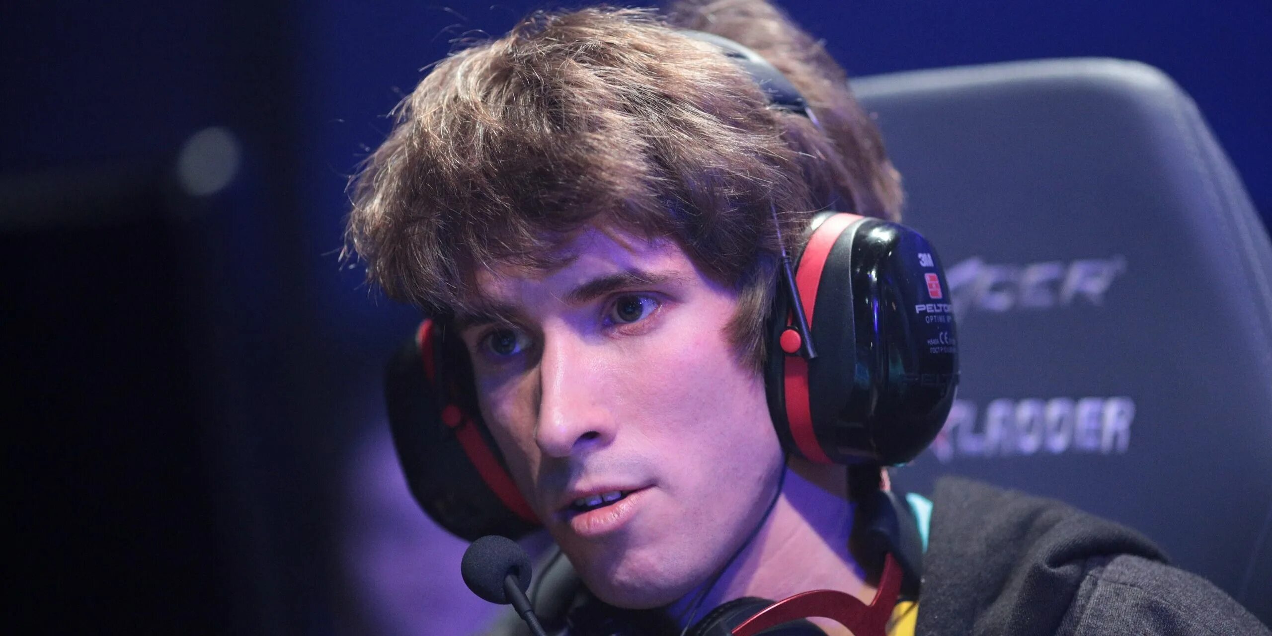 Роман resolut1on фоминок. Фриказоид игрок кс. Немного игрок. Немного игрок. Немного игрок.