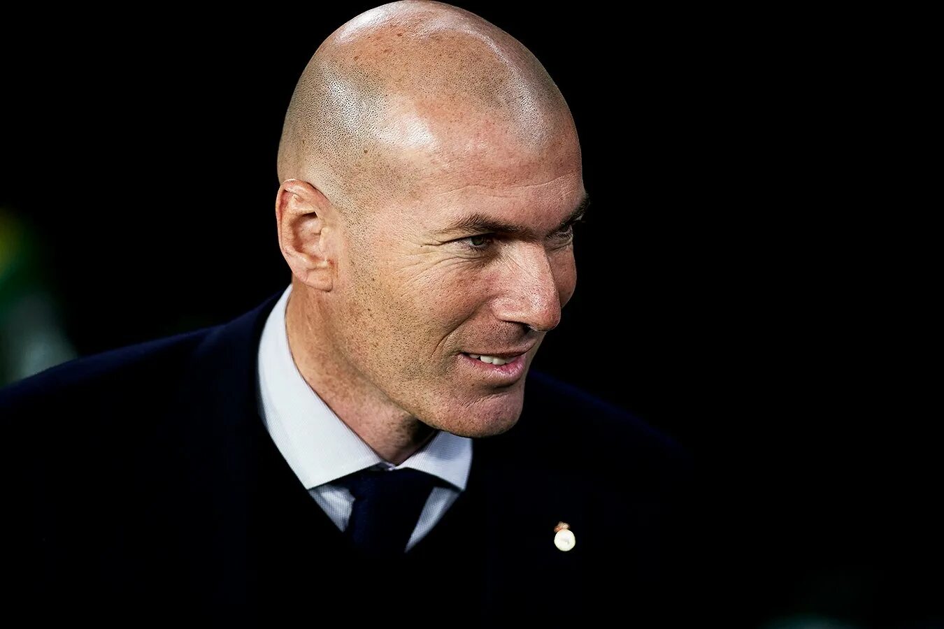 Зидан реал мадрид тренер. Зинедин зидан тренер реала. Зинедин зидан тренер реал мадрид. Зидан тренер реала. Зидан тренер реала.