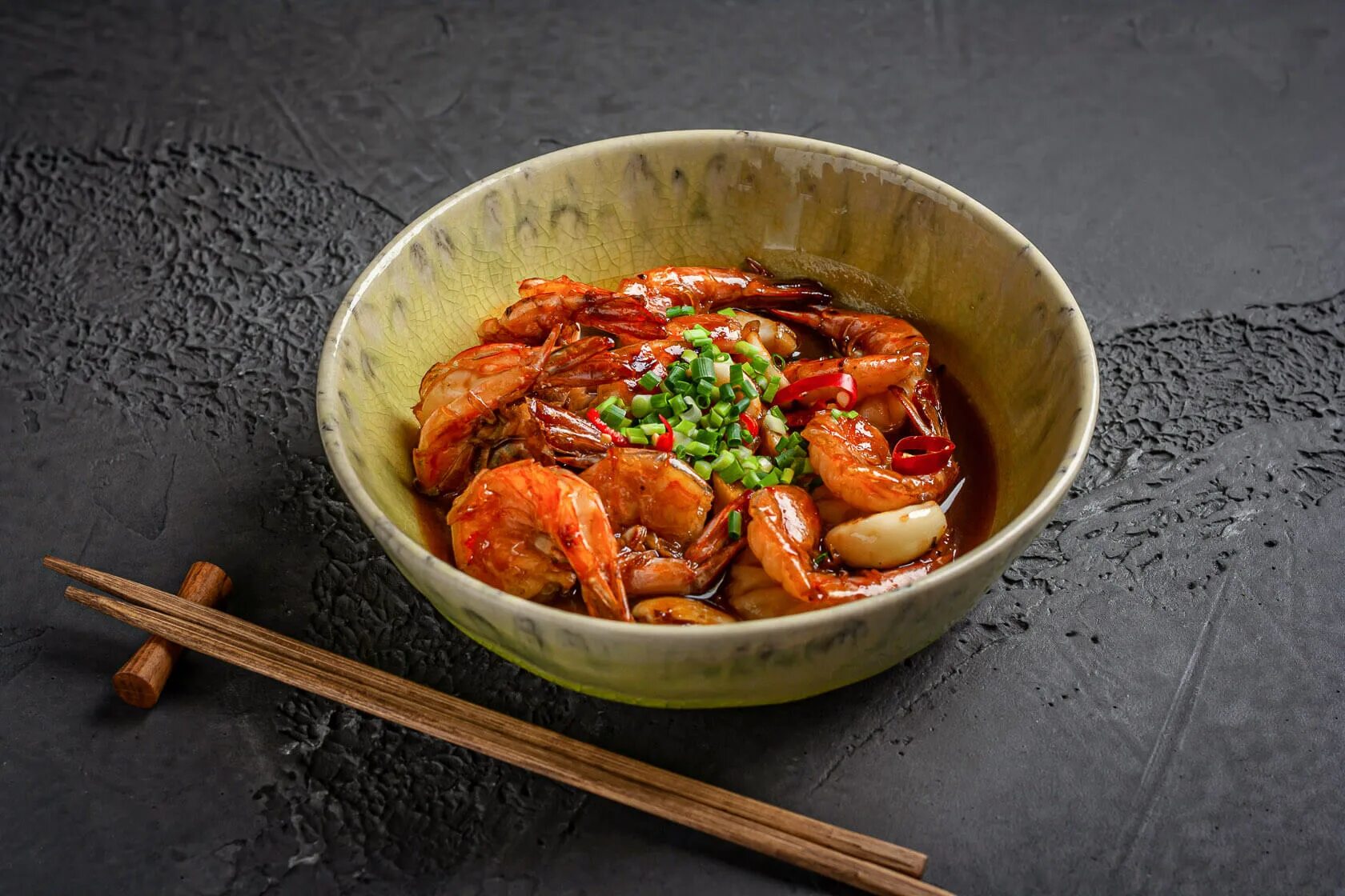 тайский рис с морепродуктами. креветки по тайски. стир фрай с креветками. креветки по сицилийски. салат с креветками по тайски.