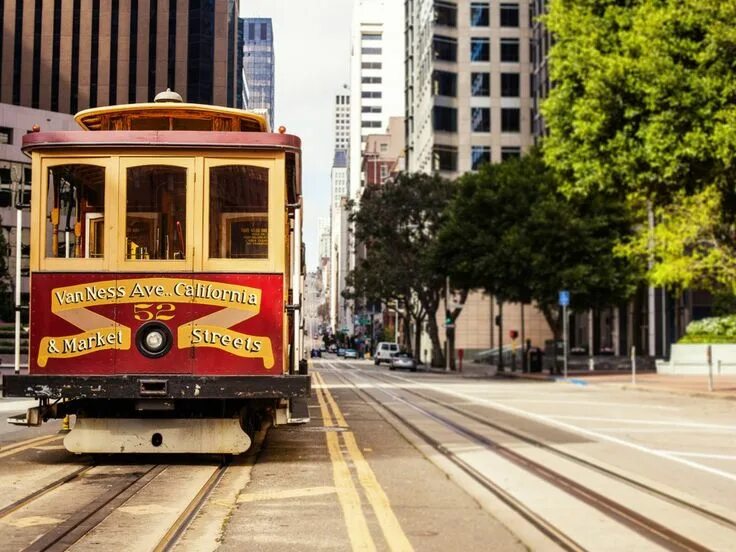 Cable car in san francisco. Сан-франциско достопримечательности. Cable cars in san francisco. Cable car. Фуникулер сан франциско.