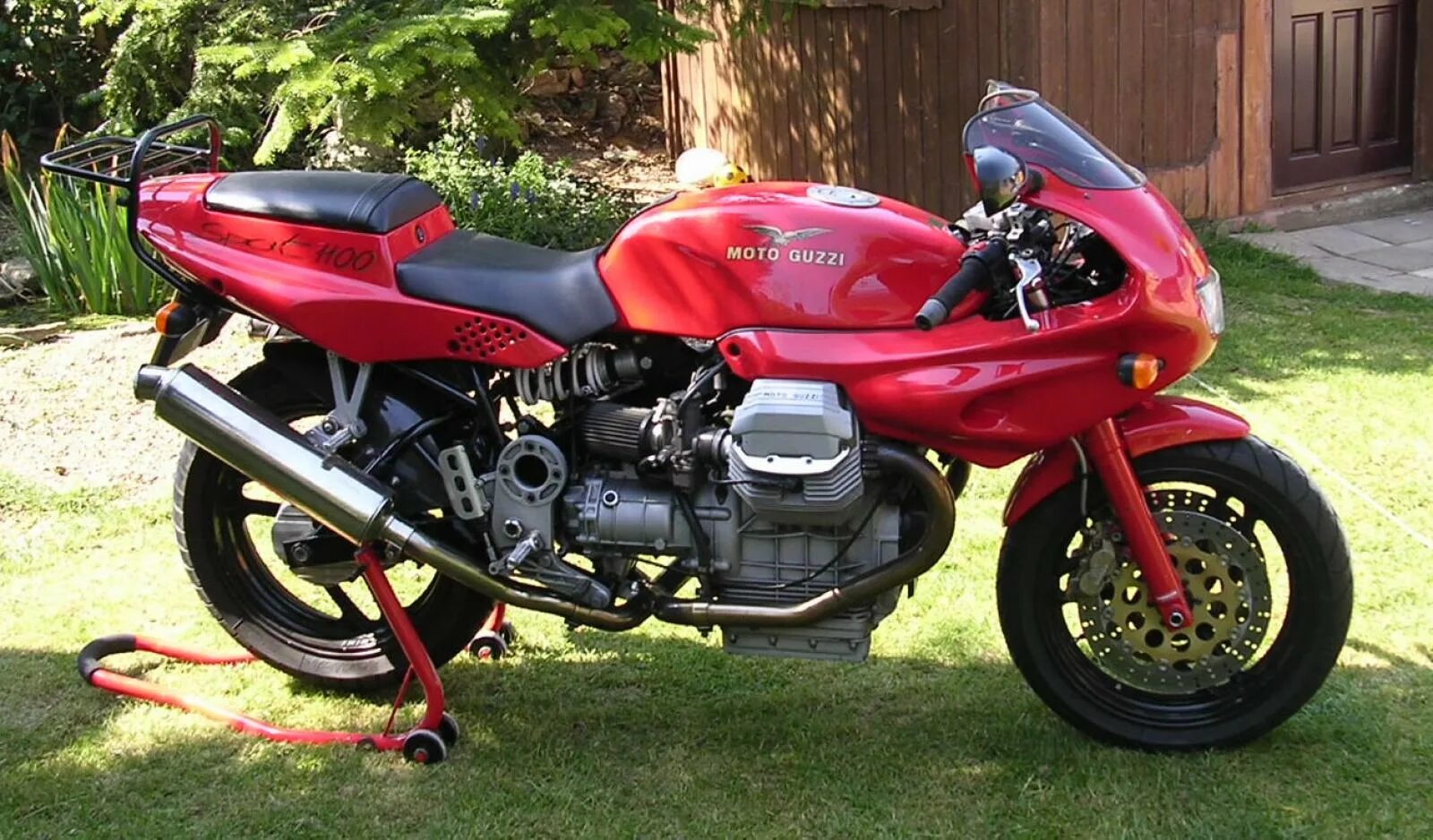 Купить мотоцикл в пензенской области. Moto Guzzi 1100 Sport. Мотоциклы Moto Guzzi -1968. Мото 2000 кубов. Moto Guzzi triporteurs.