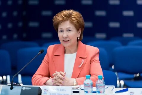 Карелова