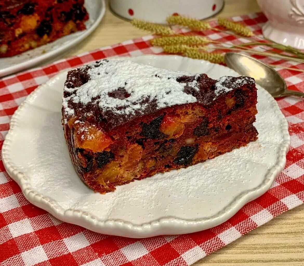 Пирог с черносливом и грецкими орехами. Пирог с сухофруктами. пирог с курагой и орехами. пирог с курагой и грецкими орехами. пирог курага чернослив грецкий орех.