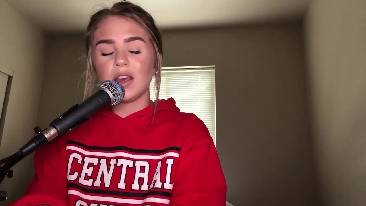 Billie eilish - don’t smile at me album. Билли айлиш my boy. Billy boy 1970. Билли айлиш красная лестница. Билли айлиш.