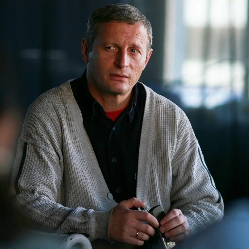 Директор ленкома варшавер. Худ руководитель. Худ руководитель. Безруков худрук. Леушин театр на юго западе.