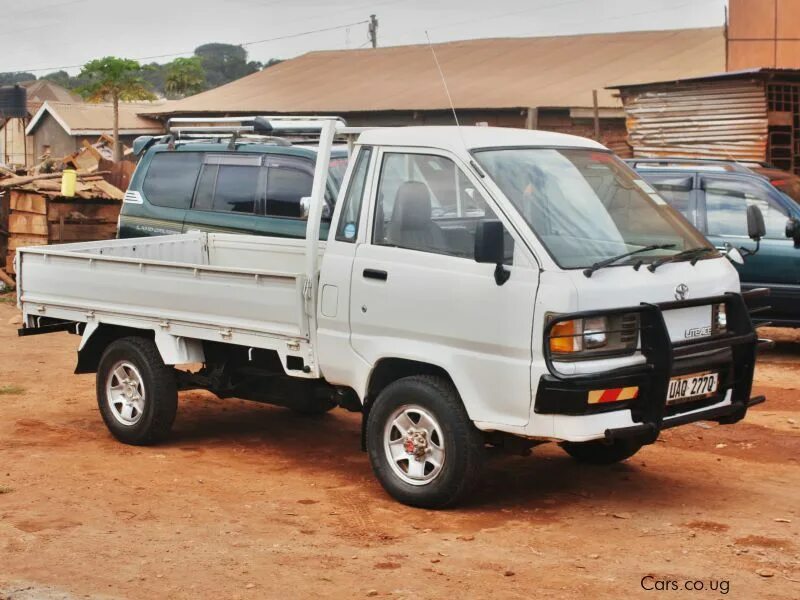 Toyota Lite Ace 1995. Тойота лит айс 1995. Toyota Lite Ace грузовик. Тойота Таун айс 1995.