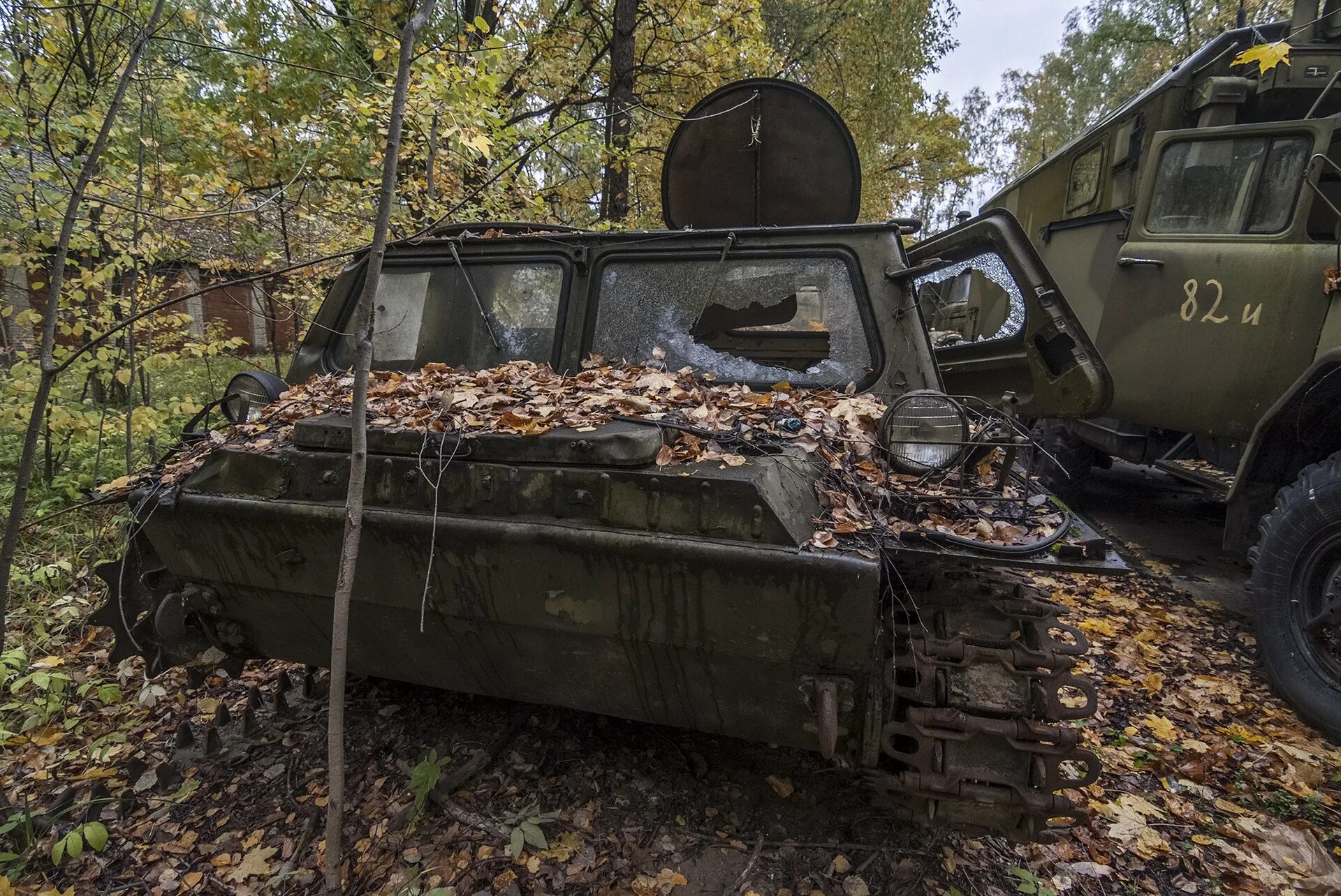 Кладбище заброшенной военной техники, Москва. Кладбище заброшенной техники в Подмосковье. Кладбище военной техники в Подмосковье. Заброшенная Военная машина. Техника кидал