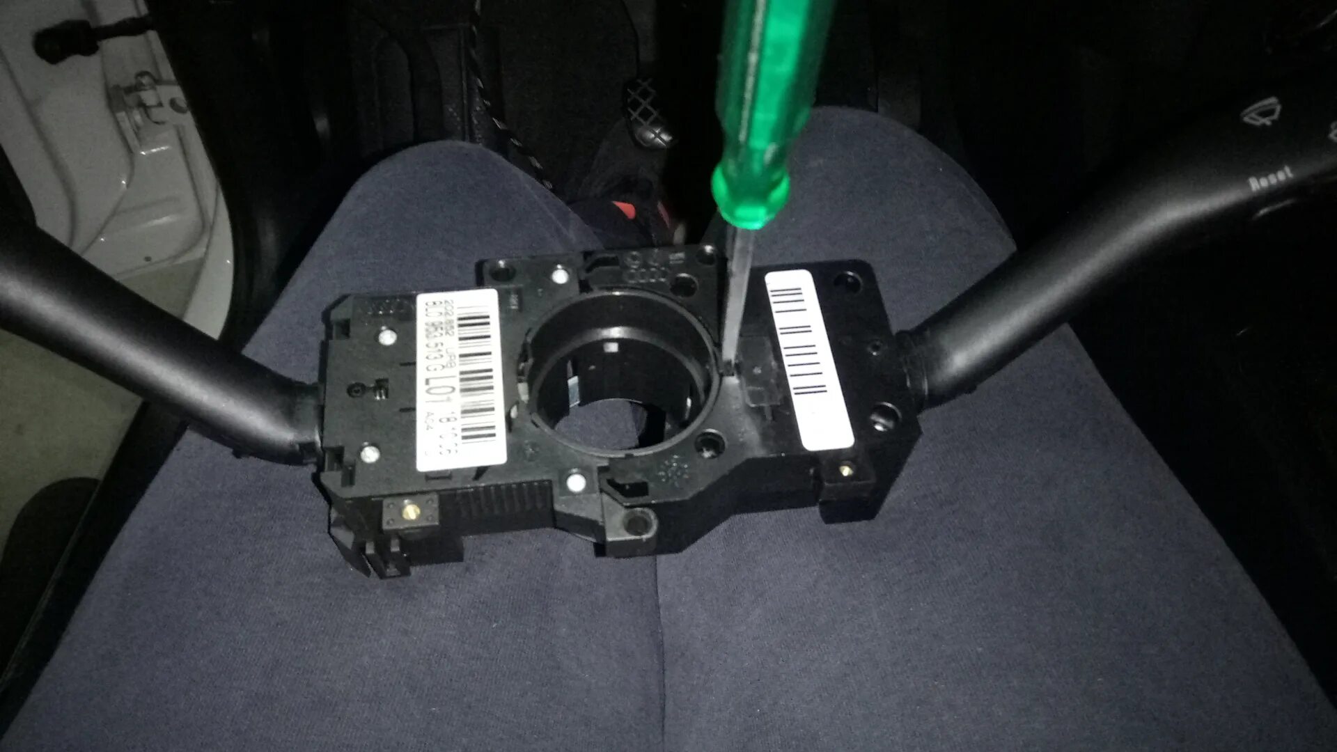 Переключатель круиз контроля шкода. Шкода a5 переключатель круиз контроля. Блок адаптивного круиз контроля на шкода кодиак. Круиз контроль шкода рапид 2021. Адаптивный круиз контроль skoda superb.