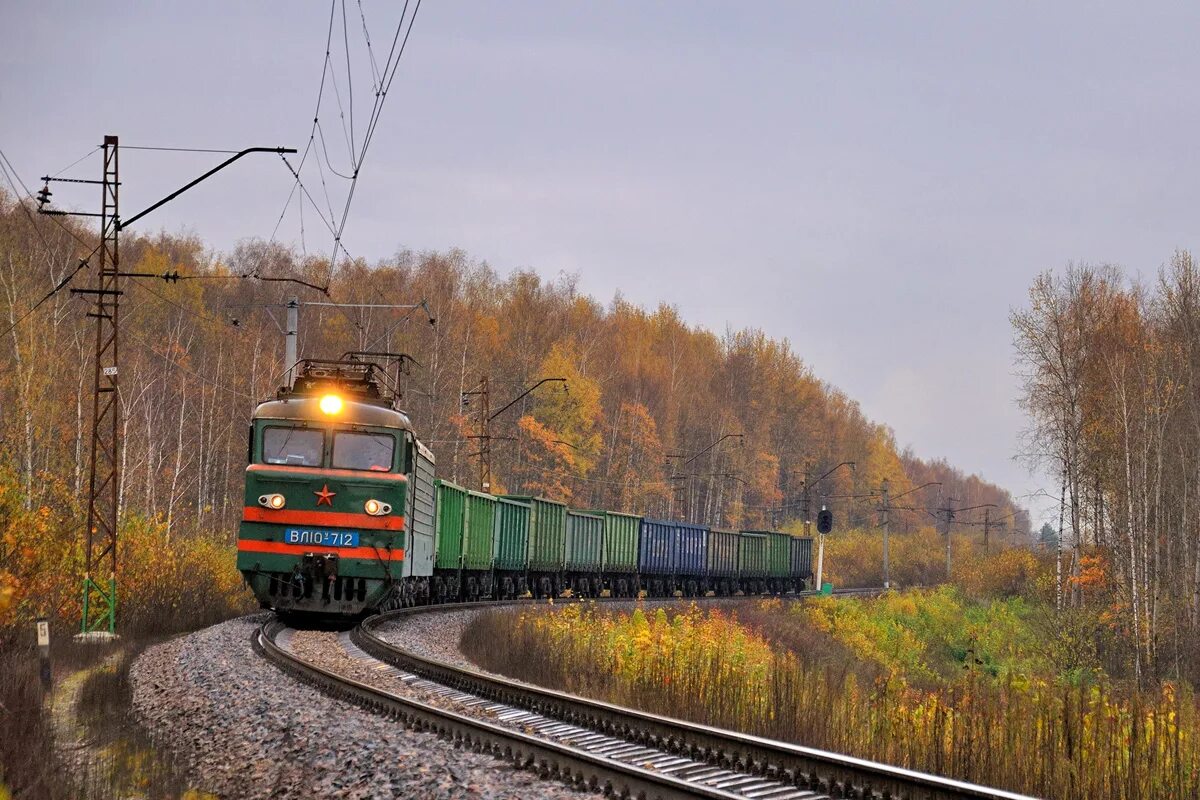 Вл10у 712. Туристический поезд Куйбышевской дороги. Жд куйбышева