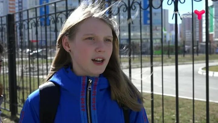 Подростки из тюмени. В тюмени подростки раздели ребенка на улице.
