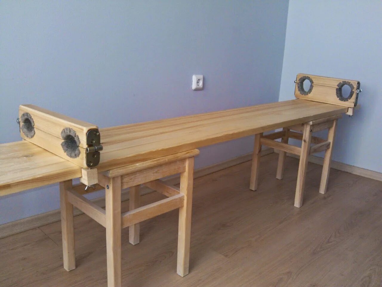 Пучок розог. Березовые розги. Ведро с розгами лавка. Лавка скамья для телесных наказаний. Березовые розги.