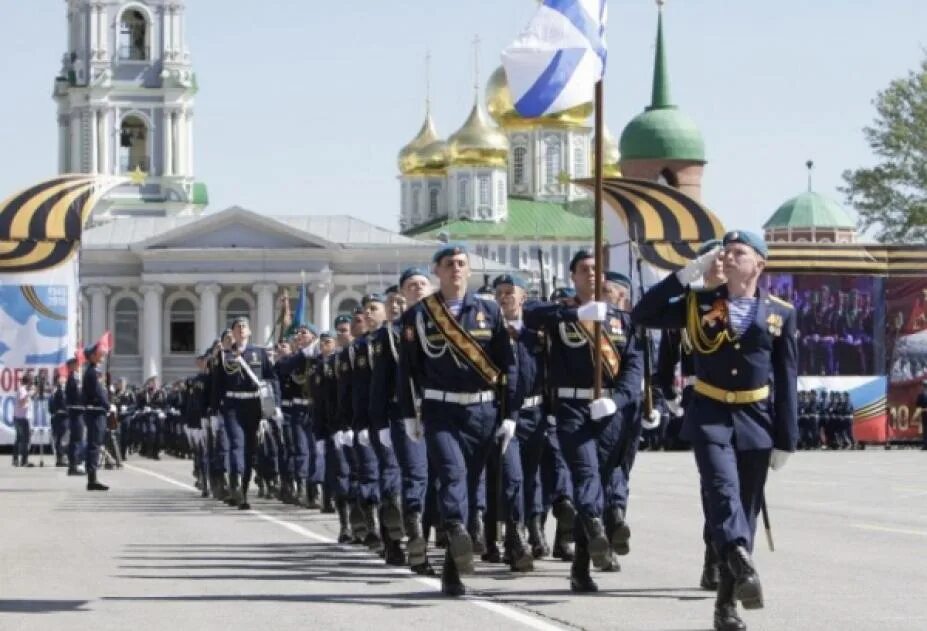 Парад Победы в Туле. Парад 9 мая Тула. Парад в телу на 9 мая, 2013. Девятое Майя в Туле день Победы. Парад 9 мая города