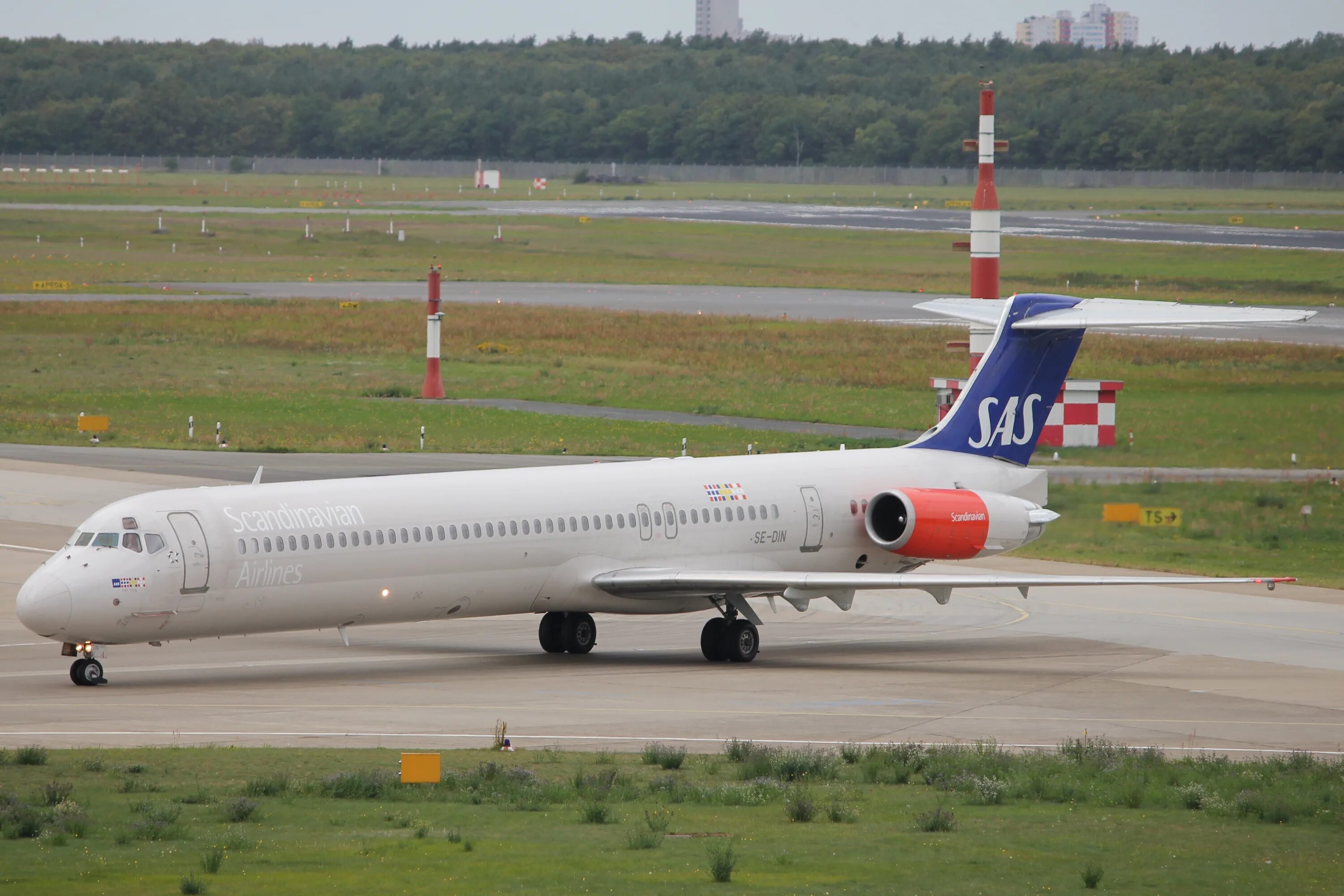 Md 82. Макдоннелл дуглас мд 82. Mcdonnell douglas md-82. Mcdonnell douglas md-82 (dc-9-82). Md 82.