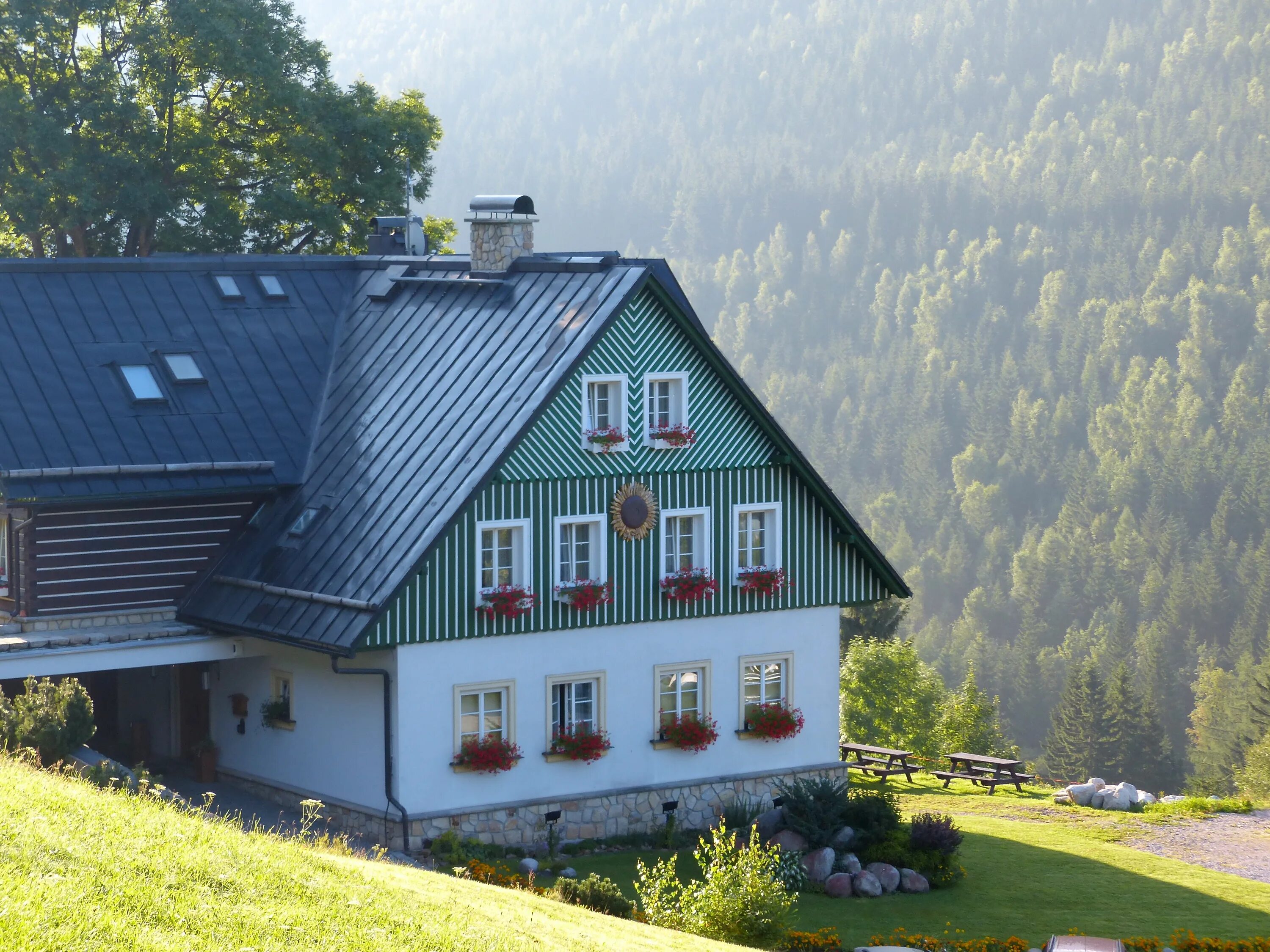 Red village. Эстонские домики. Домики в Германии. Чешский деревенский домик. Домик в эстонском стиле.