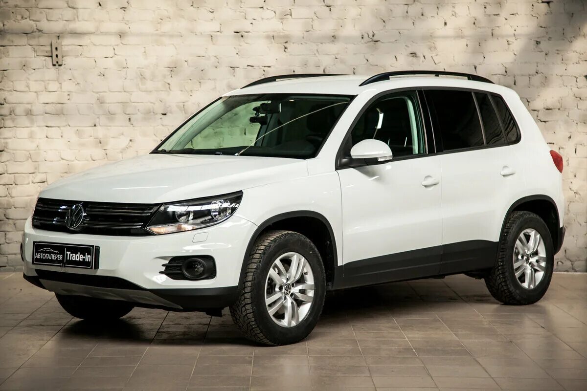 Volkswagen tiguan 2015 белый. Тигуан 2015 2. Tiguan 2015. Тигуан 2015 авито. Vw tiguan 2014.