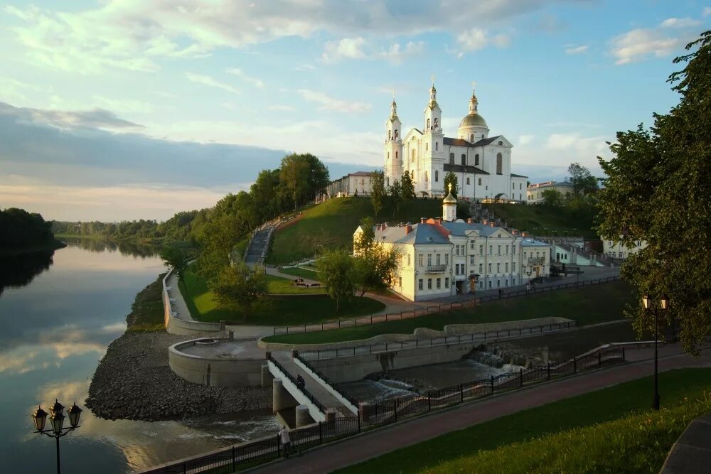 Река двина город. Витебск река Двина. Река Западная Двина Тверская область. Река Даугава Западная Двина. Западная Двина город города Тверской области.