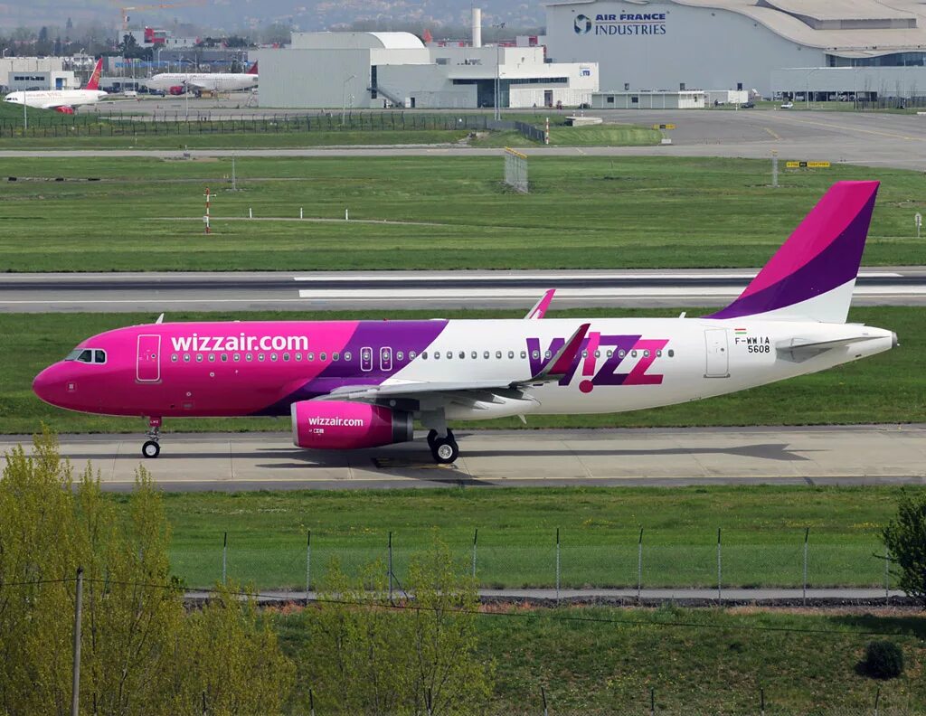 Wizz Air a319. Wizz Air a220. Wizz Air 747. 5w7014 Wizz Air.