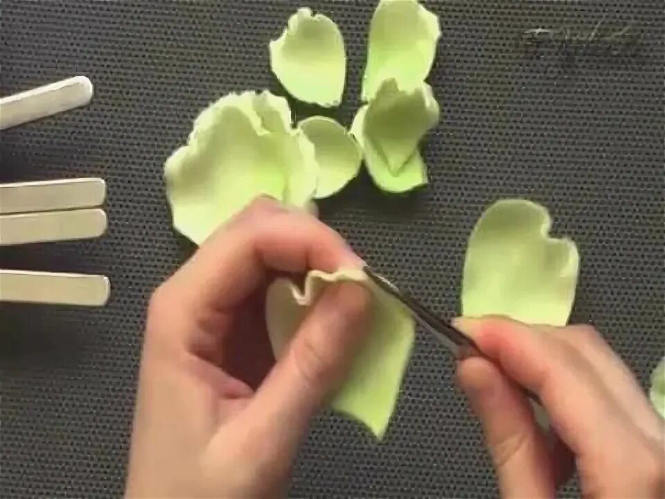 Как придать форму цветку