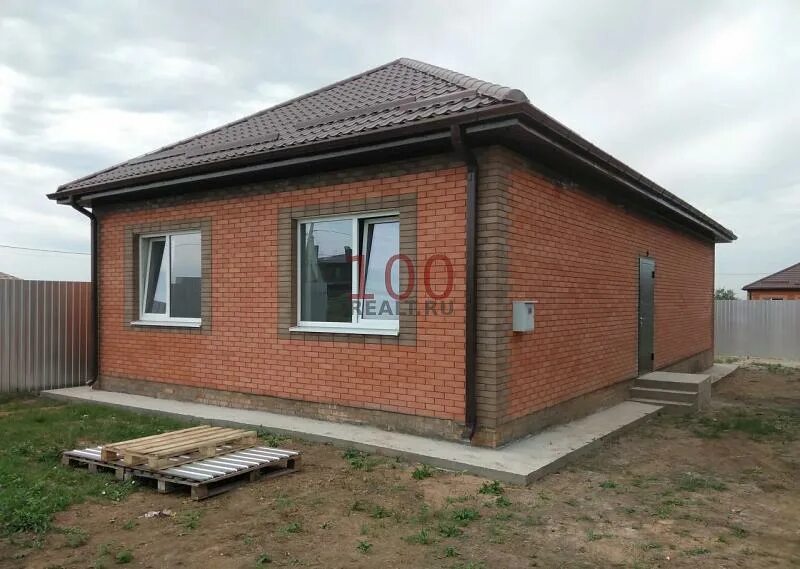 Работа авито чалтырь мясниковский. Чалтырь загородный дом. чалтырь ростовская область недвижимость. дома в чалтыре. ростовской области мясниковский район с крым ул советская 21 фото.